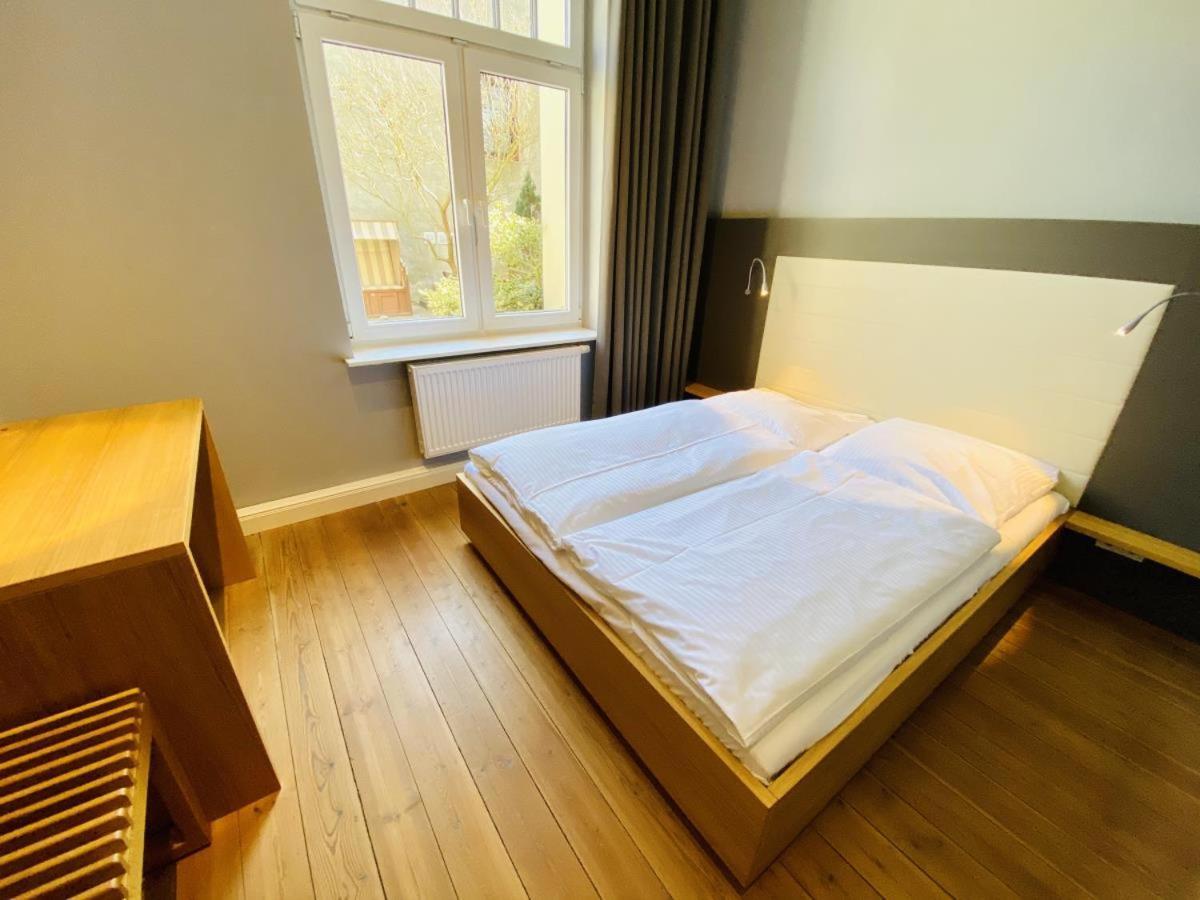 Kapitaen Karsten Rostock Exterior foto